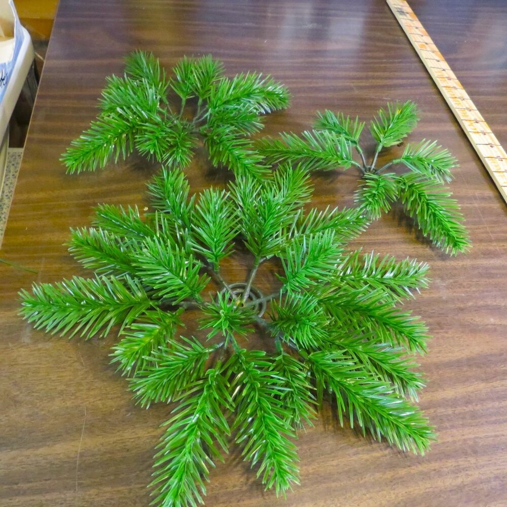 Centerpiece Branches (3) Rings together is full round holiday table centerpiece